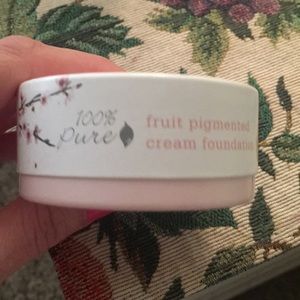 100% pure white peach  cream foundation NEW